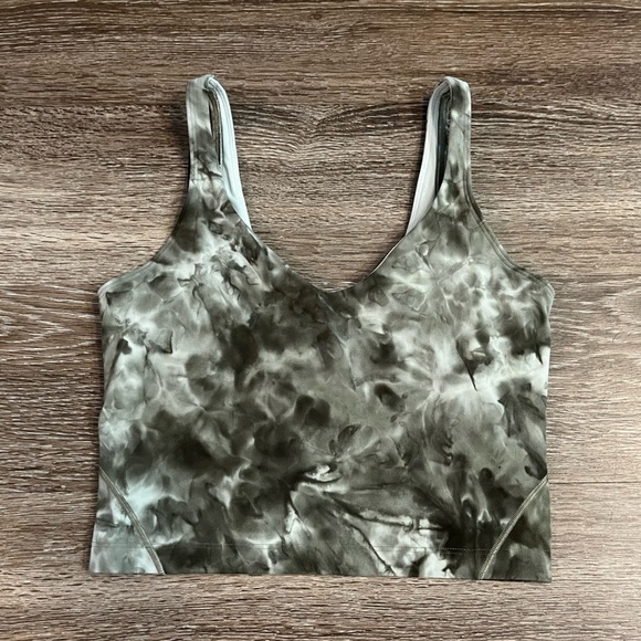 Lululemon Align Tank in Diamond Dye Light Sage Army Green Dark Olive Size 4 - Picture 6 of 9